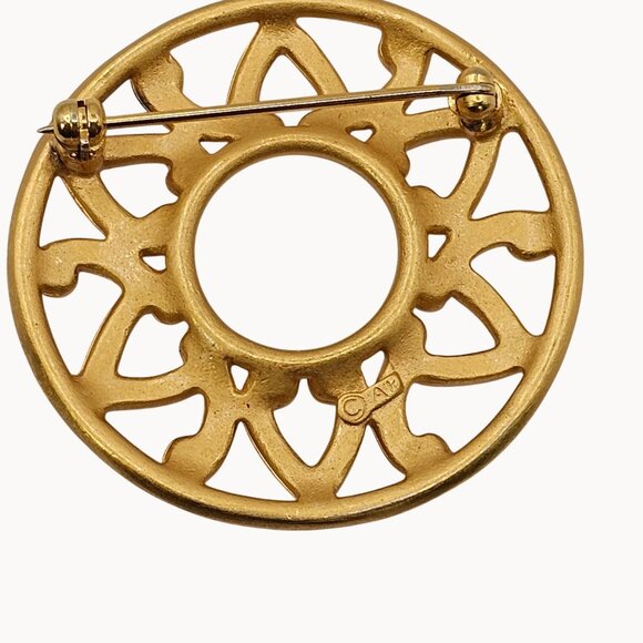 Anne Klein Brooch Gold Tone Round Filigree Mandela Regencycore Classy Pin - Picture 6 of 14